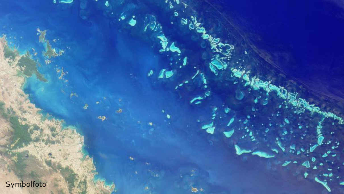 Das Great Barrier Reef auf einem Foto, das von der NASA aus dem Weltraum aufgenommen wurde.